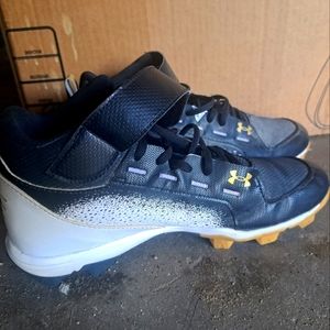 Under Armour Cleats size 7.5